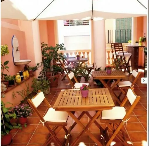 Konukevi Parellades Sitges