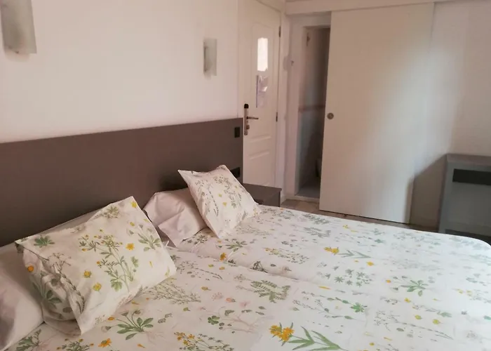 Parellades * סיטגס