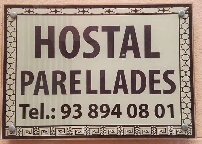 招待所 Parellades *